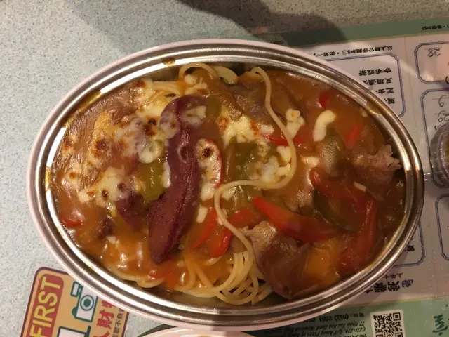 個汁係有小小青椒味，唔鐘意青椒可能會抗拒。但對個人嚟講算幾特別。