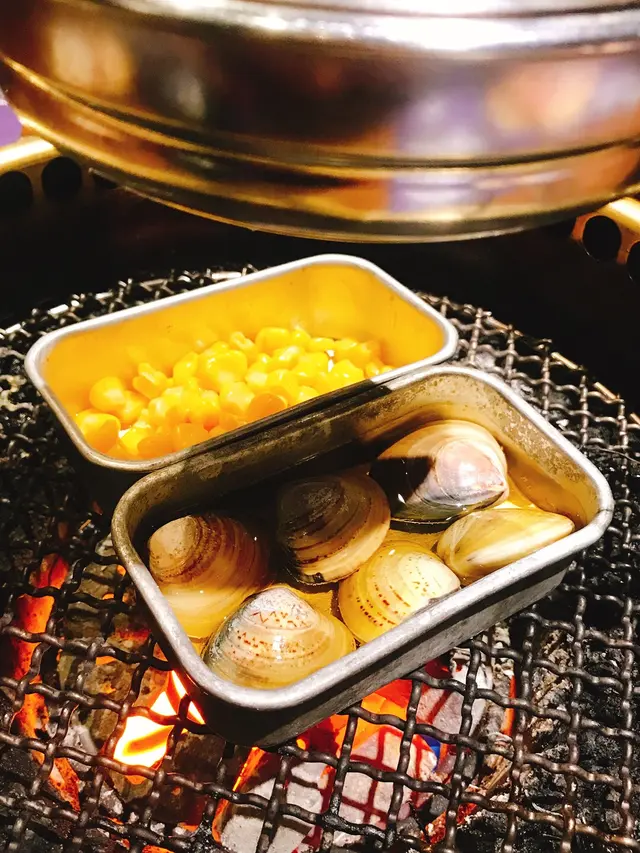 牛油粟米,清酒煮蜆