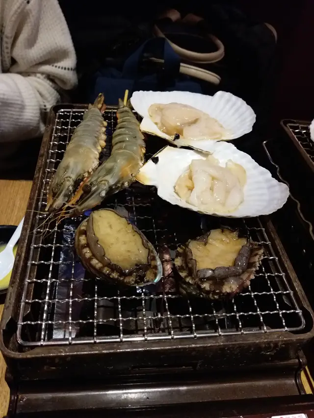 大虎蝦﹑扇貝﹑鮑魚
