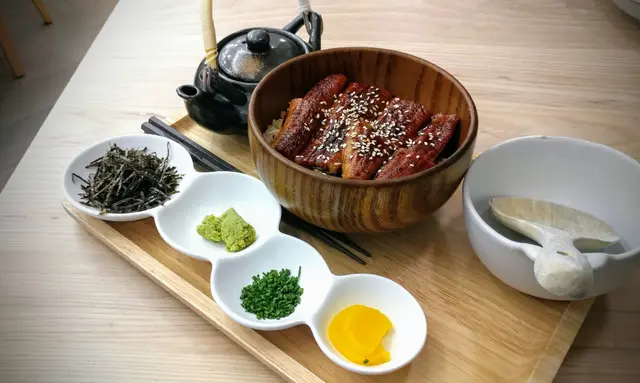 特盛鰻魚丼三食