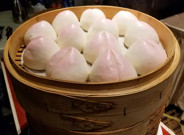 原隻蛋黃珍寶壽包