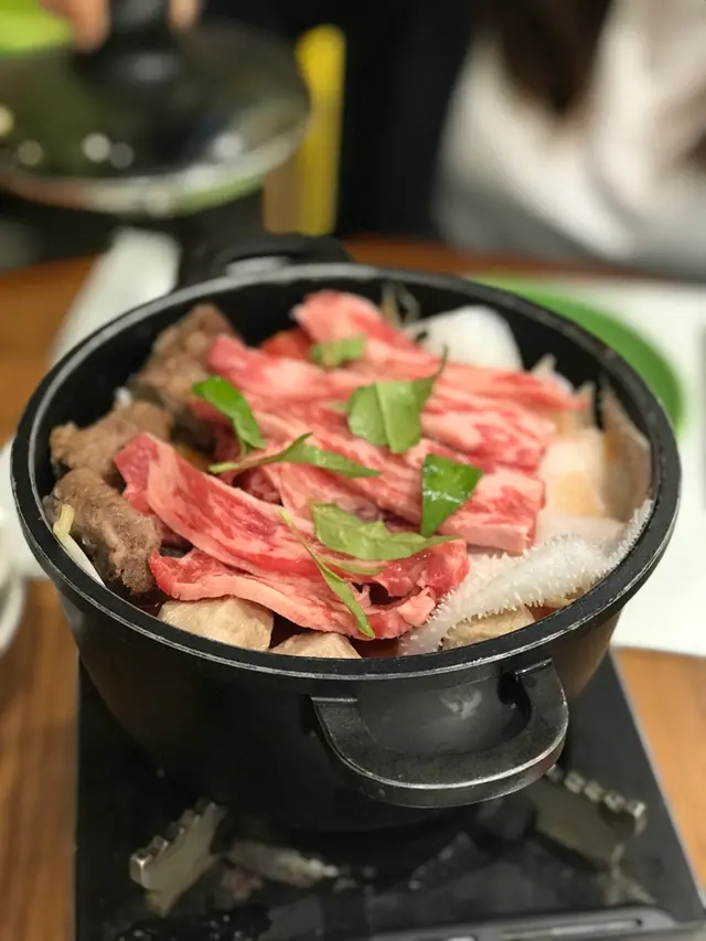 火車頭酸辣鍋