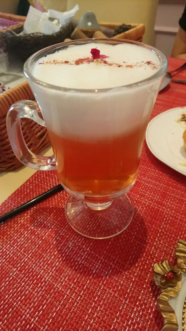 玫瑰鮮奶伯爵茶