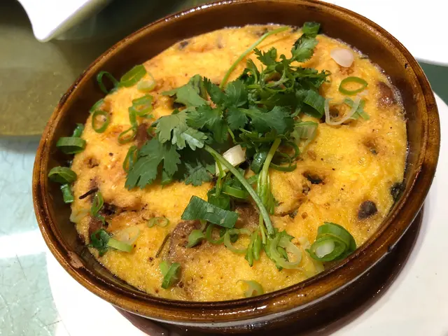 懷舊砵仔焗魚腸