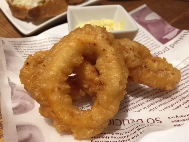 意式炸魷魚圈配他他汁