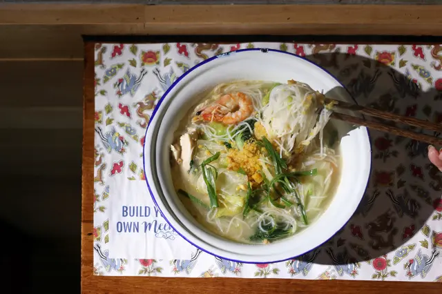 招牌香滑雞湯