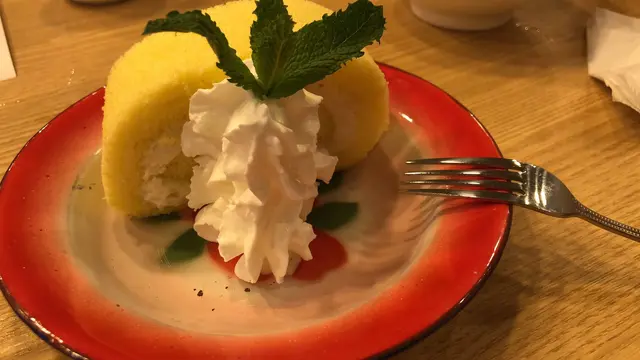 榴槤味濃但又無令我身邊唔食榴槤既感受覺得唔舒服, 配上特色碟子, 好有風味!