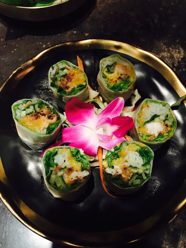 芒果軟殼蟹米紙卷