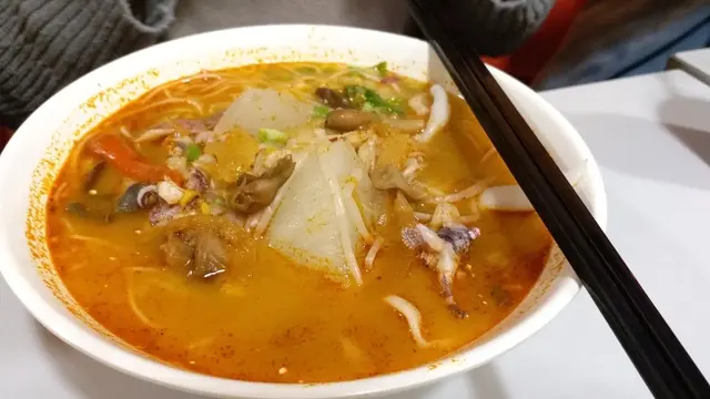 冬陰公海鮮湯粉