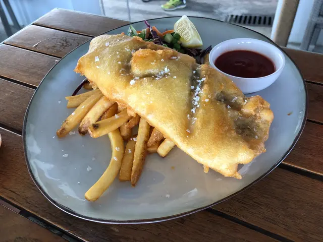 Fish  and  chips  barramundi  