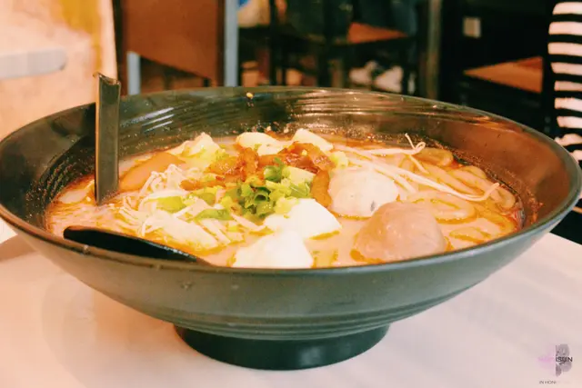 丸子冒菜