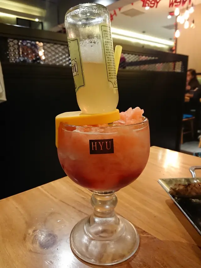 草莓果肉檸檬沙冰梳打