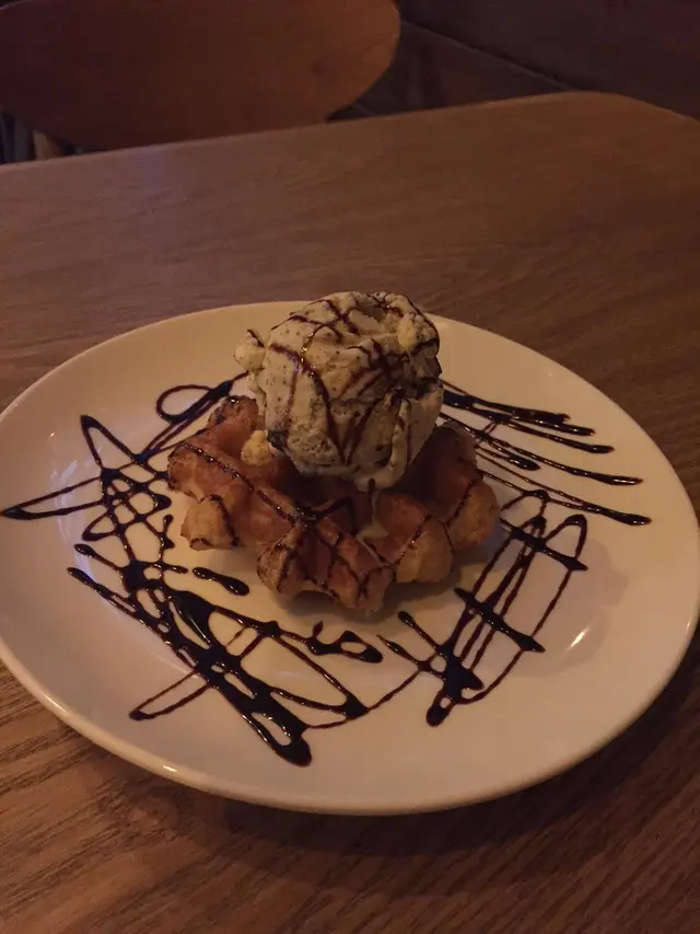 WOODY's窩夫配雪糕