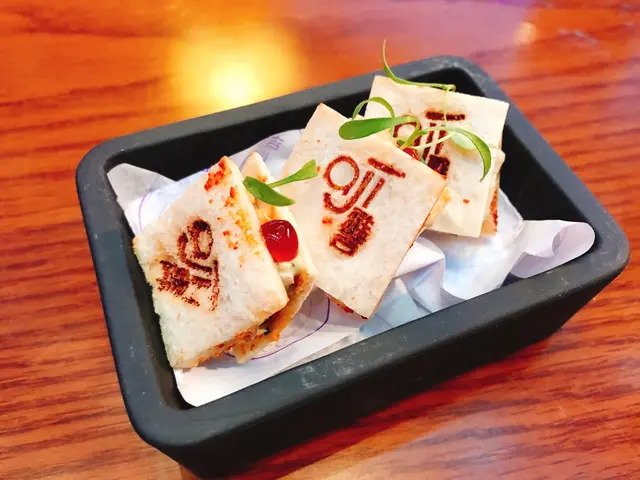 到餐廳食晚飯，餐廳會贈送餐前小吃，每一期都會有唔同