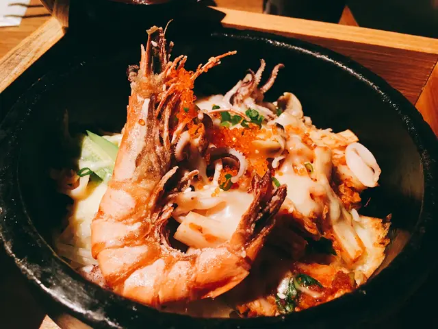 泡菜芝士海鮮石鍋飯