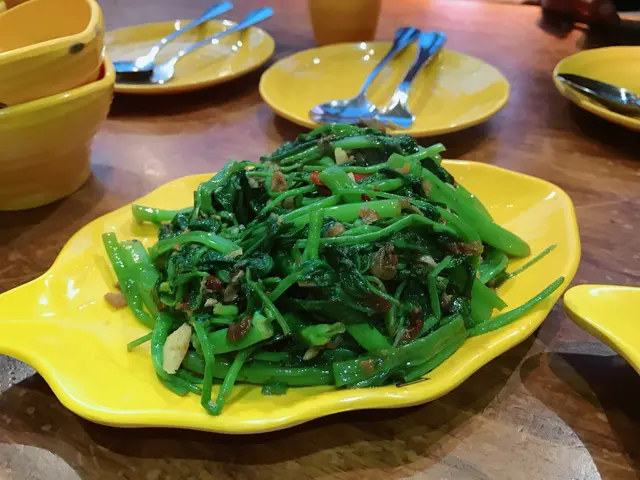 泰式馬拉盞炒通菜