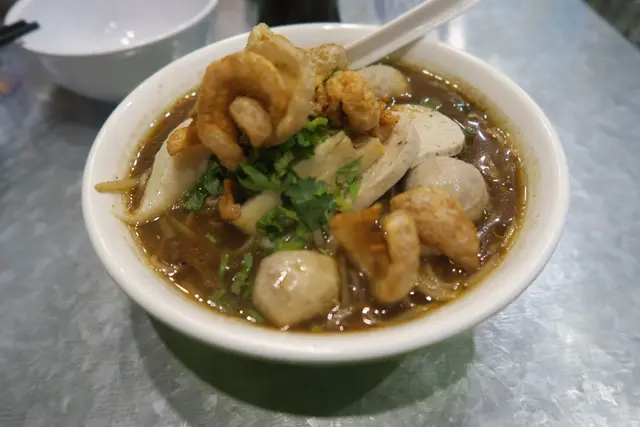 羅勇什錦湯金邊粉