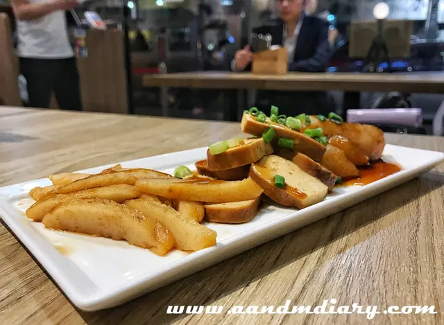 滷蘿蔔 + 滷豆干 + 甜不辣