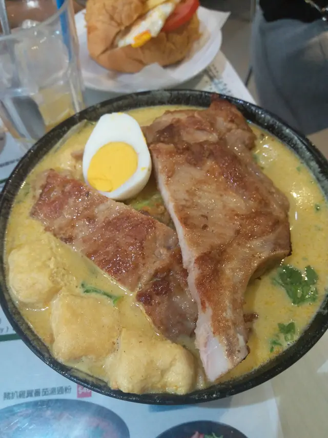 檳城豬扒喇沙湯米線