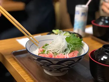 香葱吞拿鱼腩丼