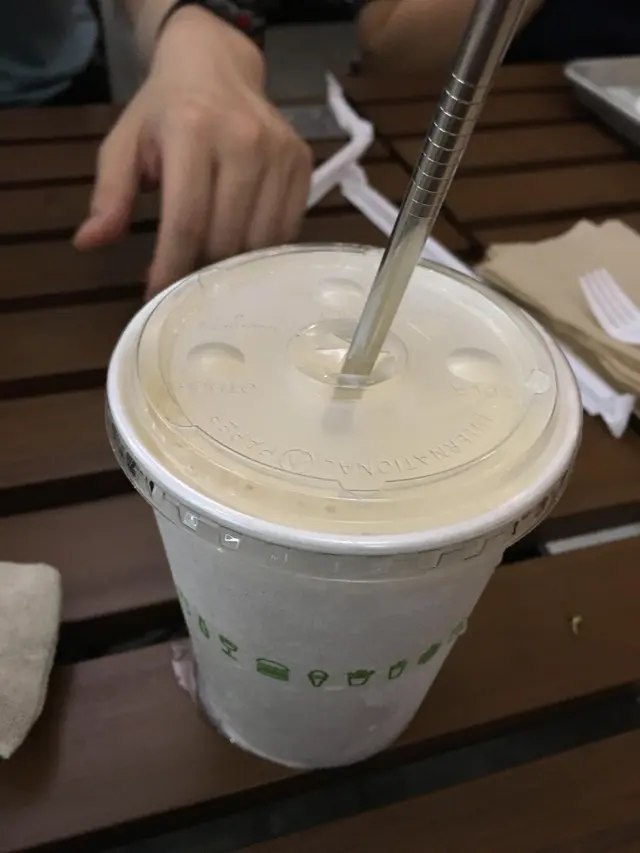 飲落雲呢拿味幾重，反而茶味唔大