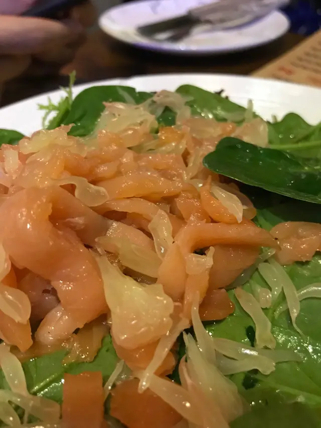 煙三文魚柚子菠菜沙律