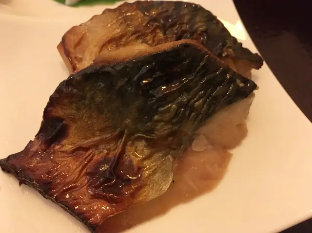 燒鯖魚肉質腍嫩且烹調入味