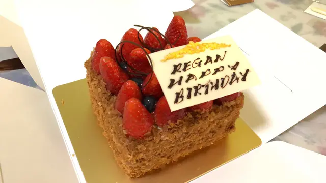 士多啤利拿破倫蛋糕