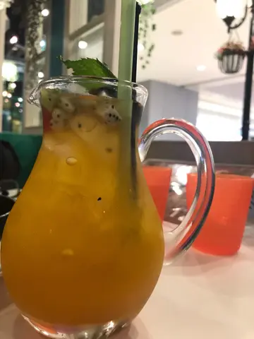 芒果鳳梨水果茶