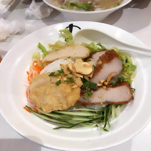 蝦餅豬頸肉撈檬