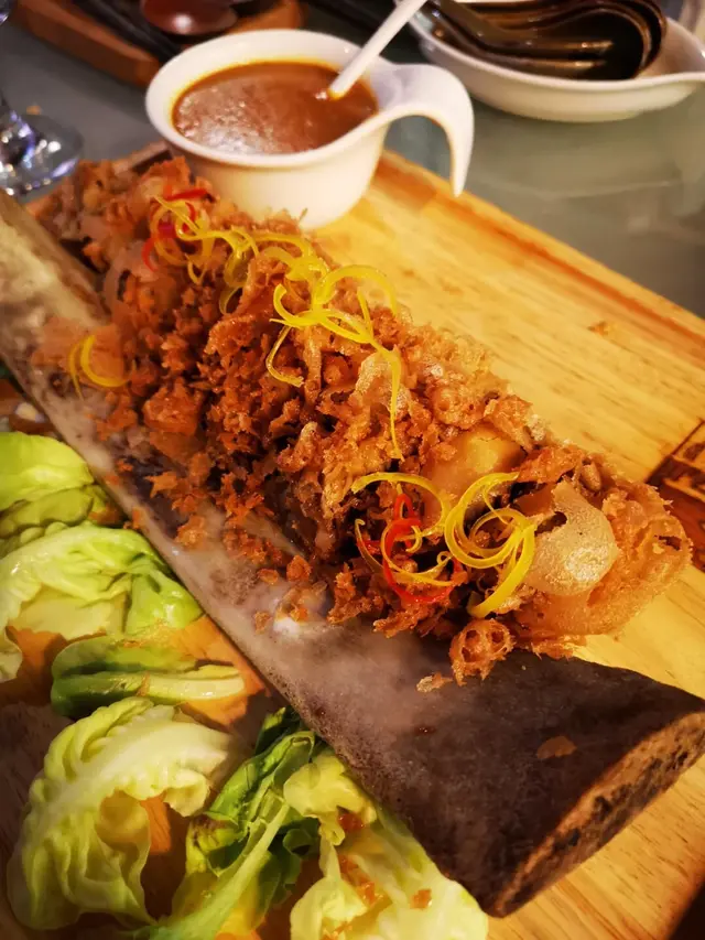 呢個係唯一大家覺得有驚喜嘅菜式,牛仔腩煮得岩岩好,好淋,配咖哩醬出色,脆皮好輕唔會淨係食到炸漿,值得推介