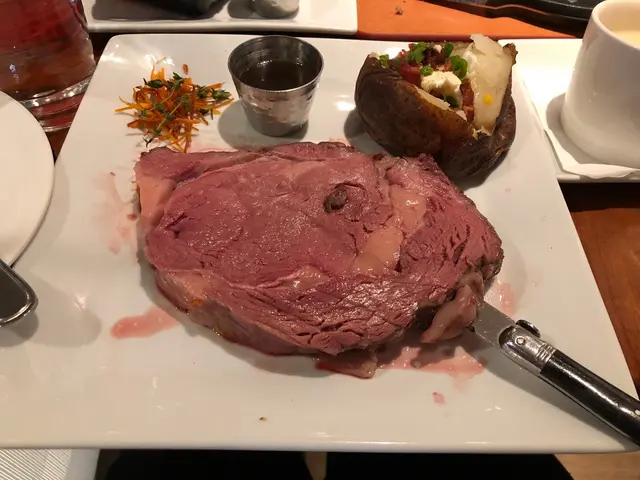 未翻煎前嘅,睇落真係好生,不過翻煎完仲係好味