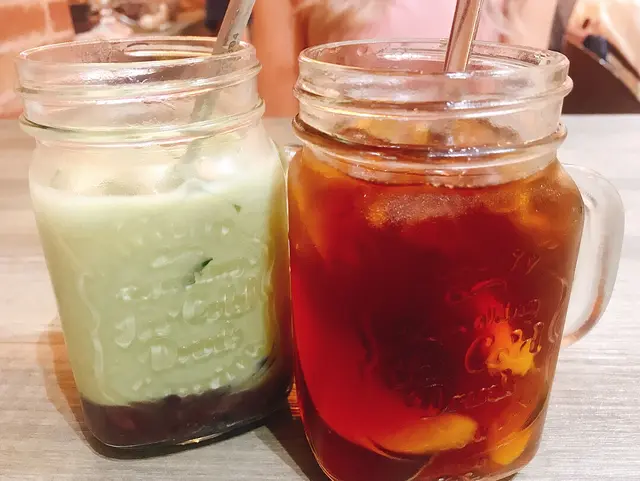 紅豆抹茶牛奶加蜜桃冰茶