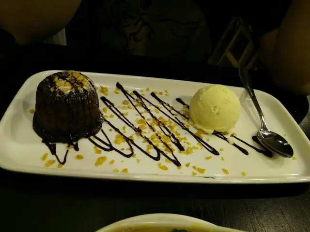 三重朱古力心太軟配雪糕