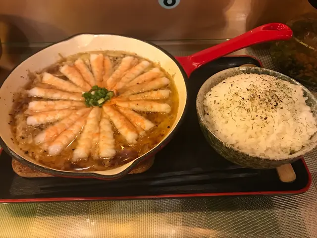 铁锅滑蛋鲜虾饭