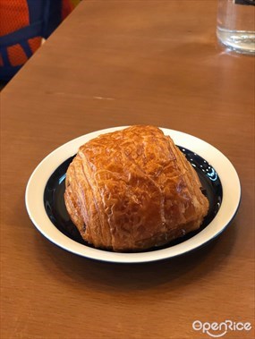 Chocolate Croissant - Polygon in Western District 