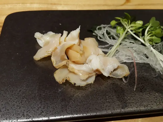 粒貝螺肉刺身