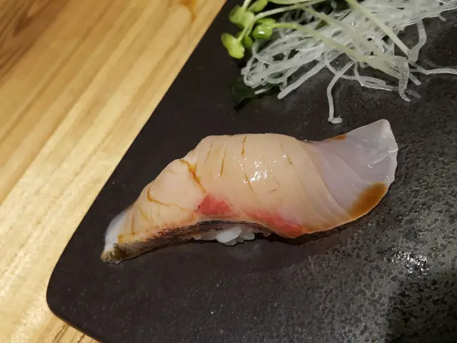 油甘魚壽司