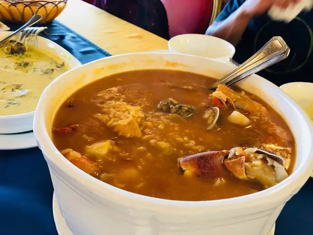 係澳門食過幾間海鮮燴飯  同老公一致認為呢間排第2，我地覺得最好食都係船屋，船屋既海鮮味更鮮甜更正！