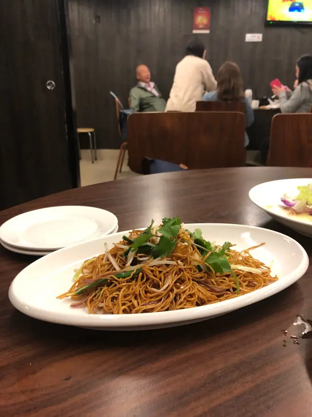 蟹油銀芽炒麵