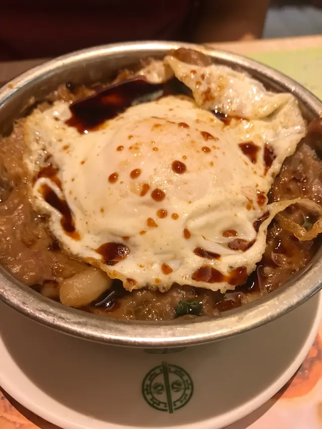煎蛋牛肉飯