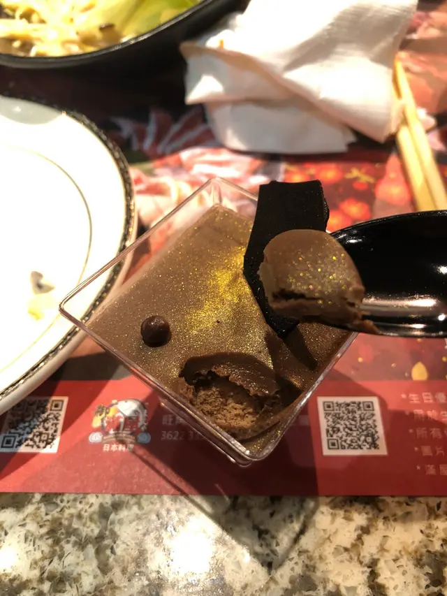 仲有唔同款式嘅甜品