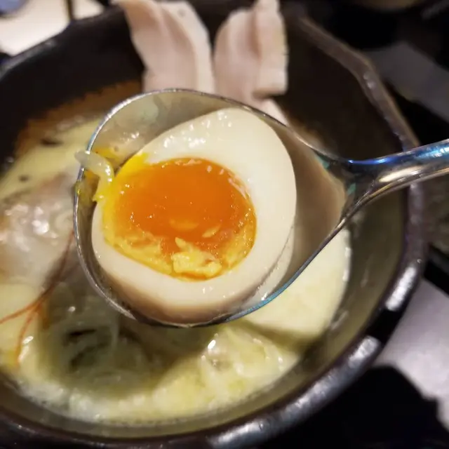 金鶴雞白湯拉麵