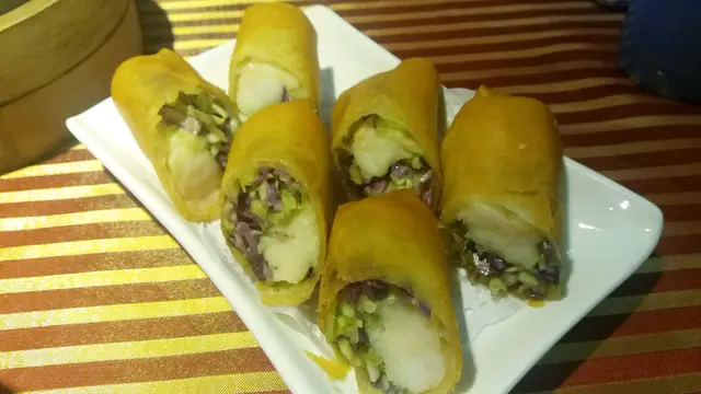 山葵什菜蝦春卷