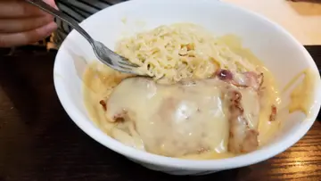 芝士雞扒茄煙肉 麵