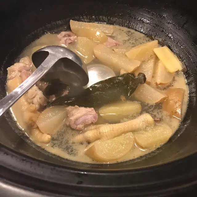 龍利葉蘋果雞腳排骨湯底