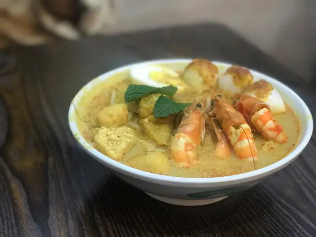 娘惹喇沙鮮蝦深海魚蛋麵