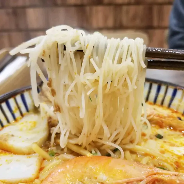 海鮮喇沙摻摻