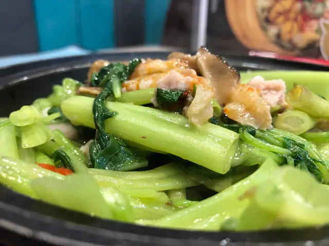 啫啫馬拉盞通菜煲