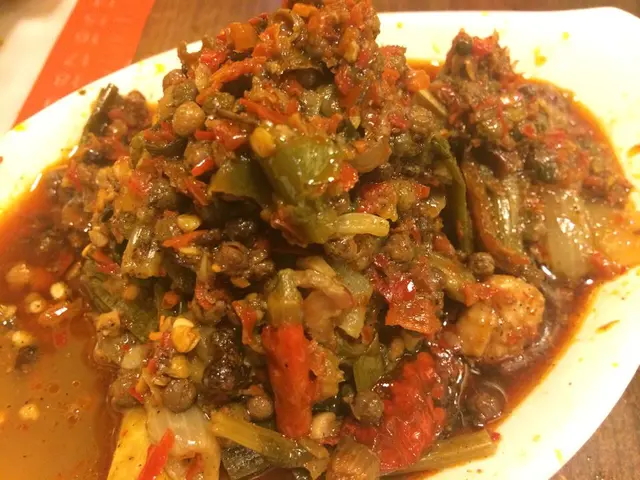 隨變麻辣雞煲半隻中辣